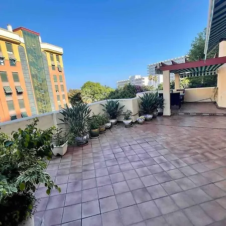 Apartamento Gran piso de 280 metros a 100 m. playa Bajondillo Torremolinos