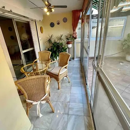 Gran piso de 280 metros a 100 m. playa Bajondillo Apartamento Torremolinos