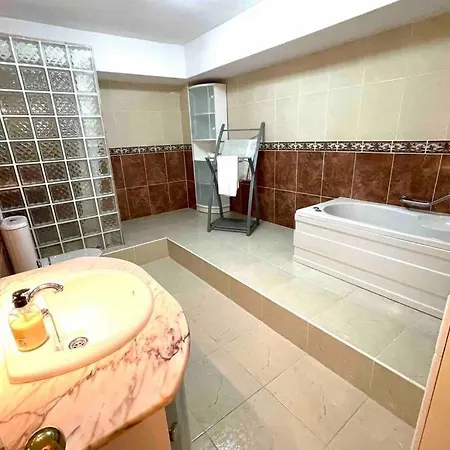 Gran Piso De 280 Metros A 100 M. Playa Bajondillo Apartament Torremolinos
